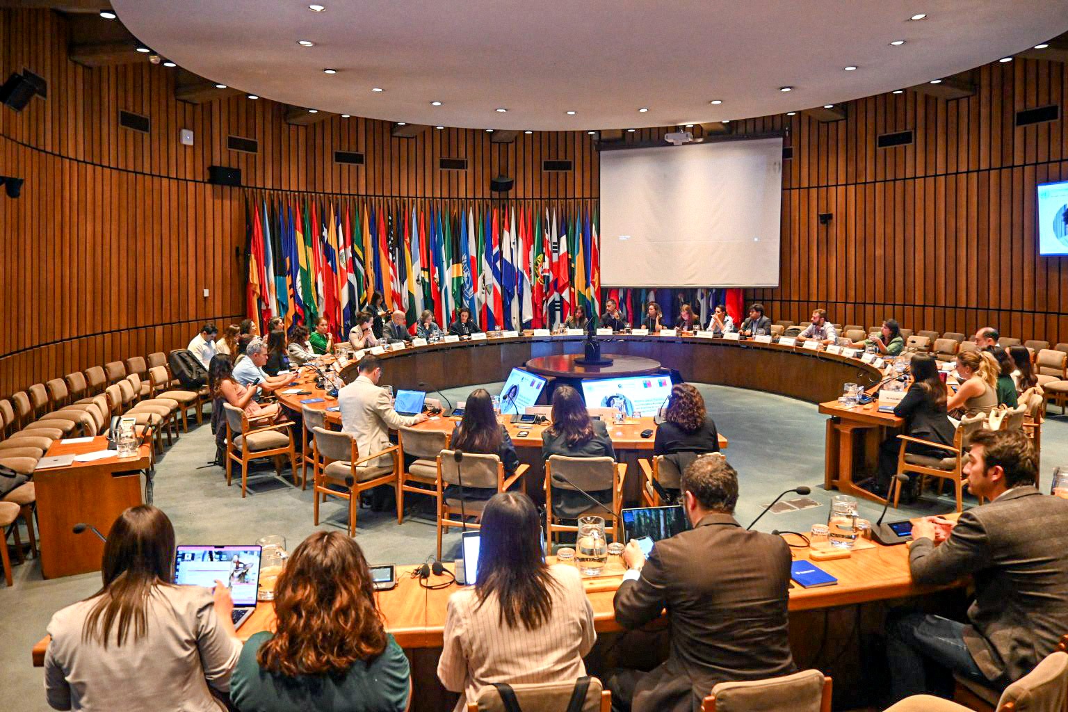 Dialogan para acelarar acciones contra el cambio climático