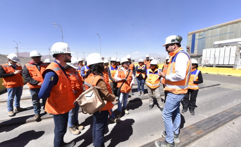 26 MICRO Y PEQUEÑAS EMPRESAS REALIZAN PIONERA VISITA TÉCNICA A MINERA EL ABRA