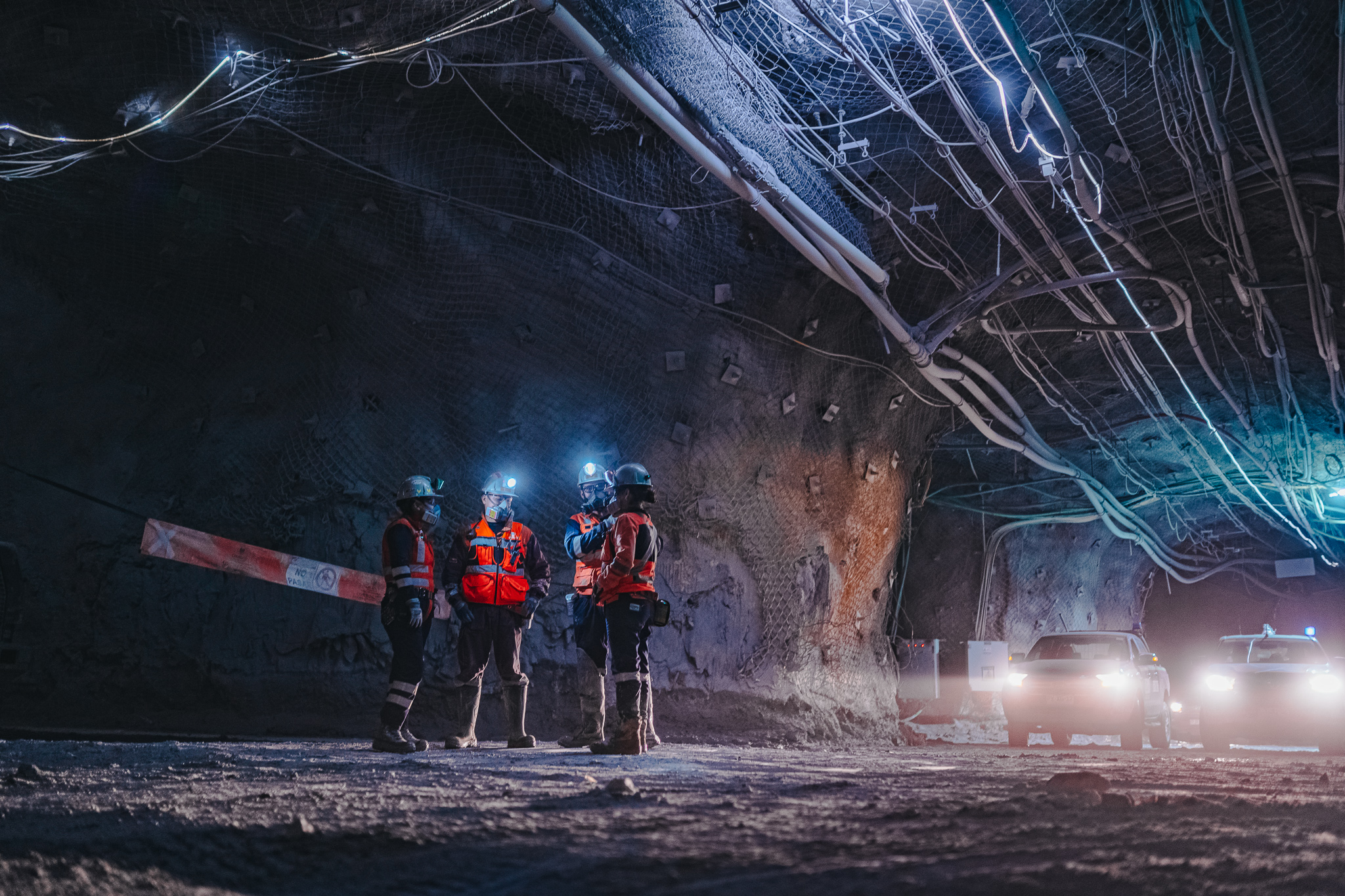 Codelco y la Western Australia School of Mines acuerdan investigar la minería subterránea profunda.