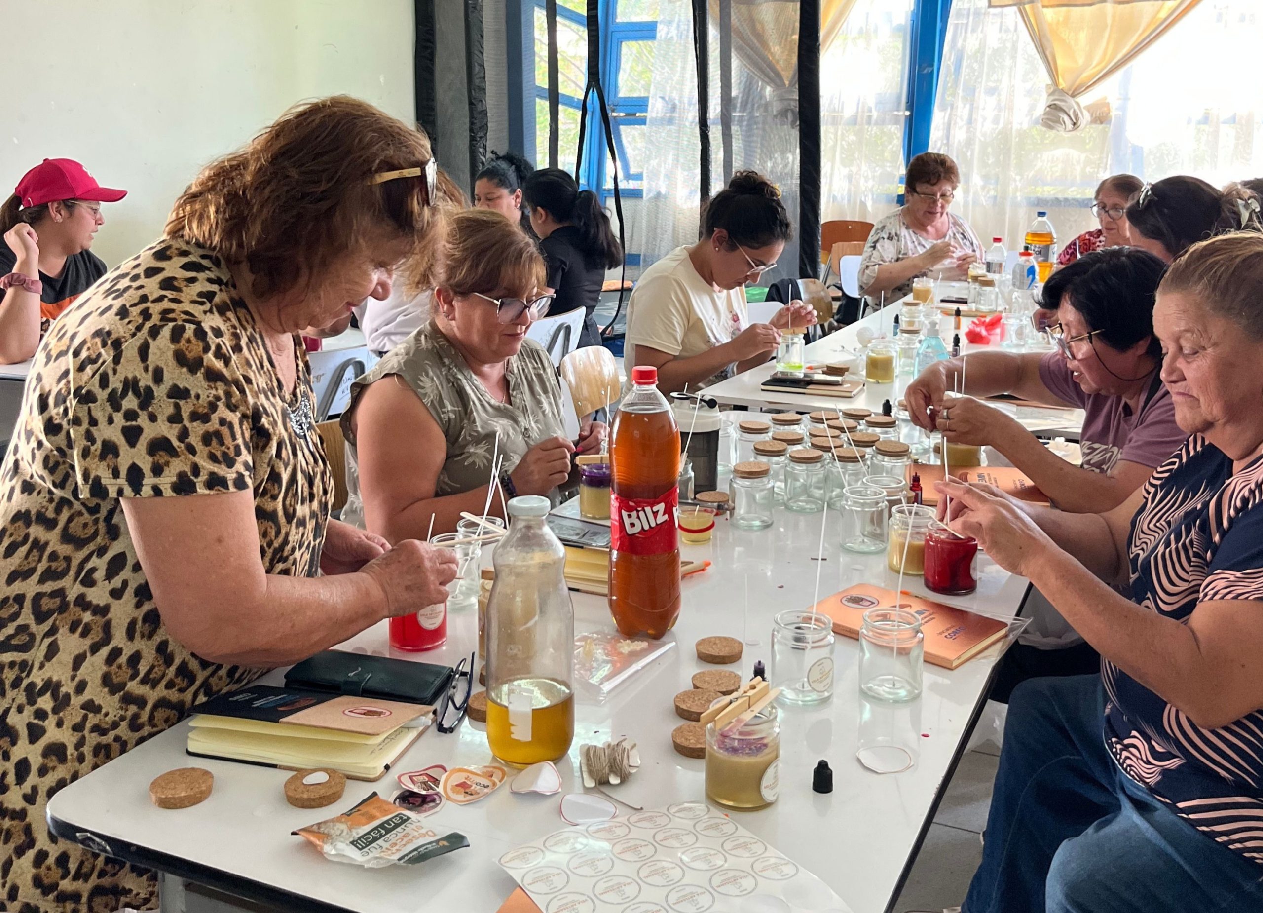 Mujeres de Taltal se capacitan en la transformación de aceite usado