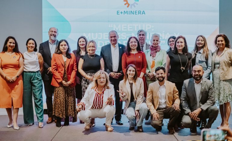 E+MINERA Cierra Exitoso 2025 con el MeetUp «Mujeres, Minería y Desarrollo»