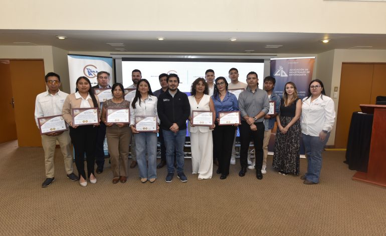 AIA Y MINERA EL ABRA CONCLUYEN PROGRAMA DE DESARROLLO DE PROVEEDORES 2025