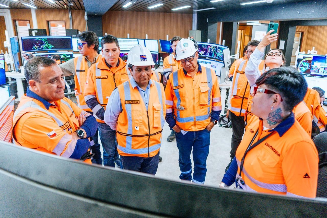 Gobernador Regional de Antofagasta visitó por primera vez Minera Escondida