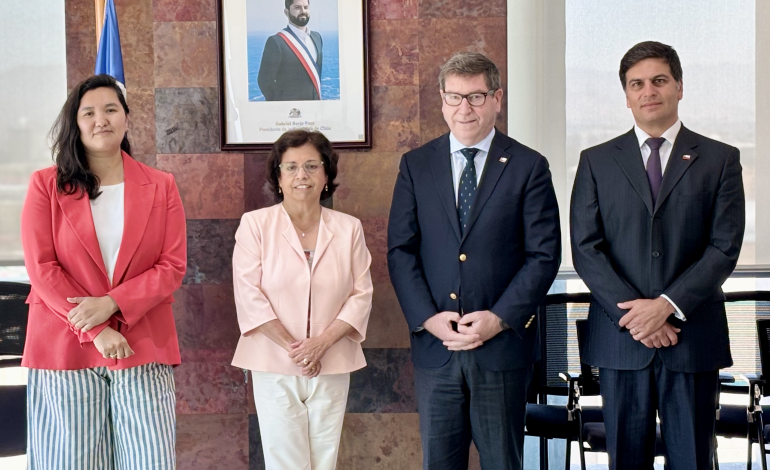 Ministra Williams y subsecretaria Chauán sostuvieron cita bilateral con próximos titulares de Minería