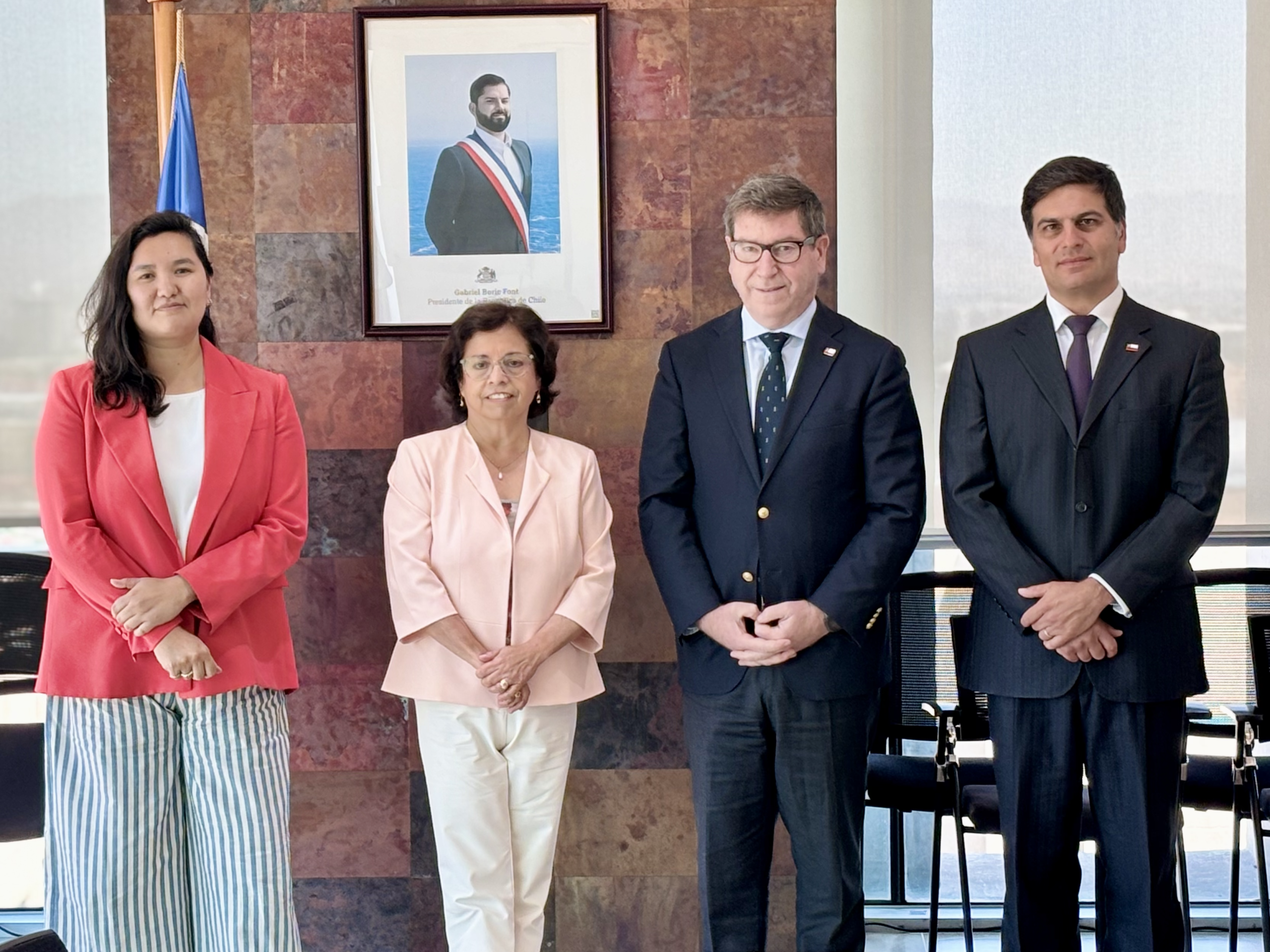 Ministra Williams y subsecretaria Chauán sostuvieron cita bilateral con próximos titulares de Minería