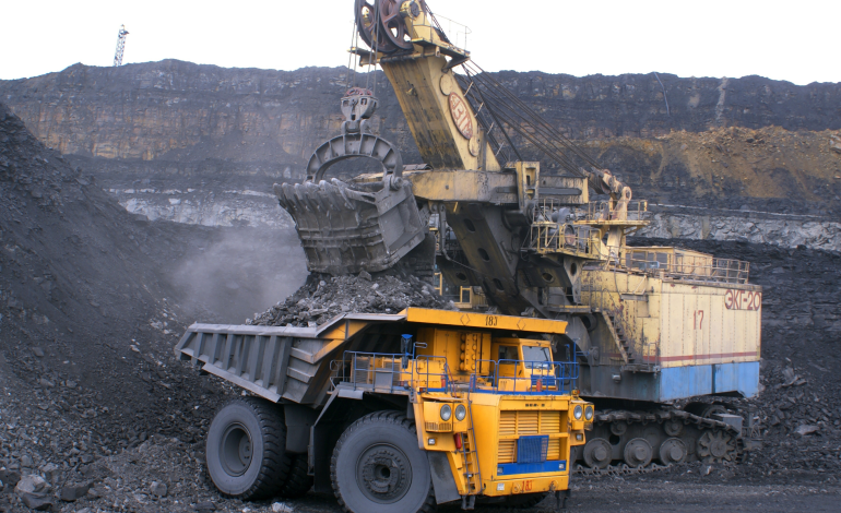 Confianza empresarial retorna a terreno optimista en enero y registra su nivel más alto en 11 meses