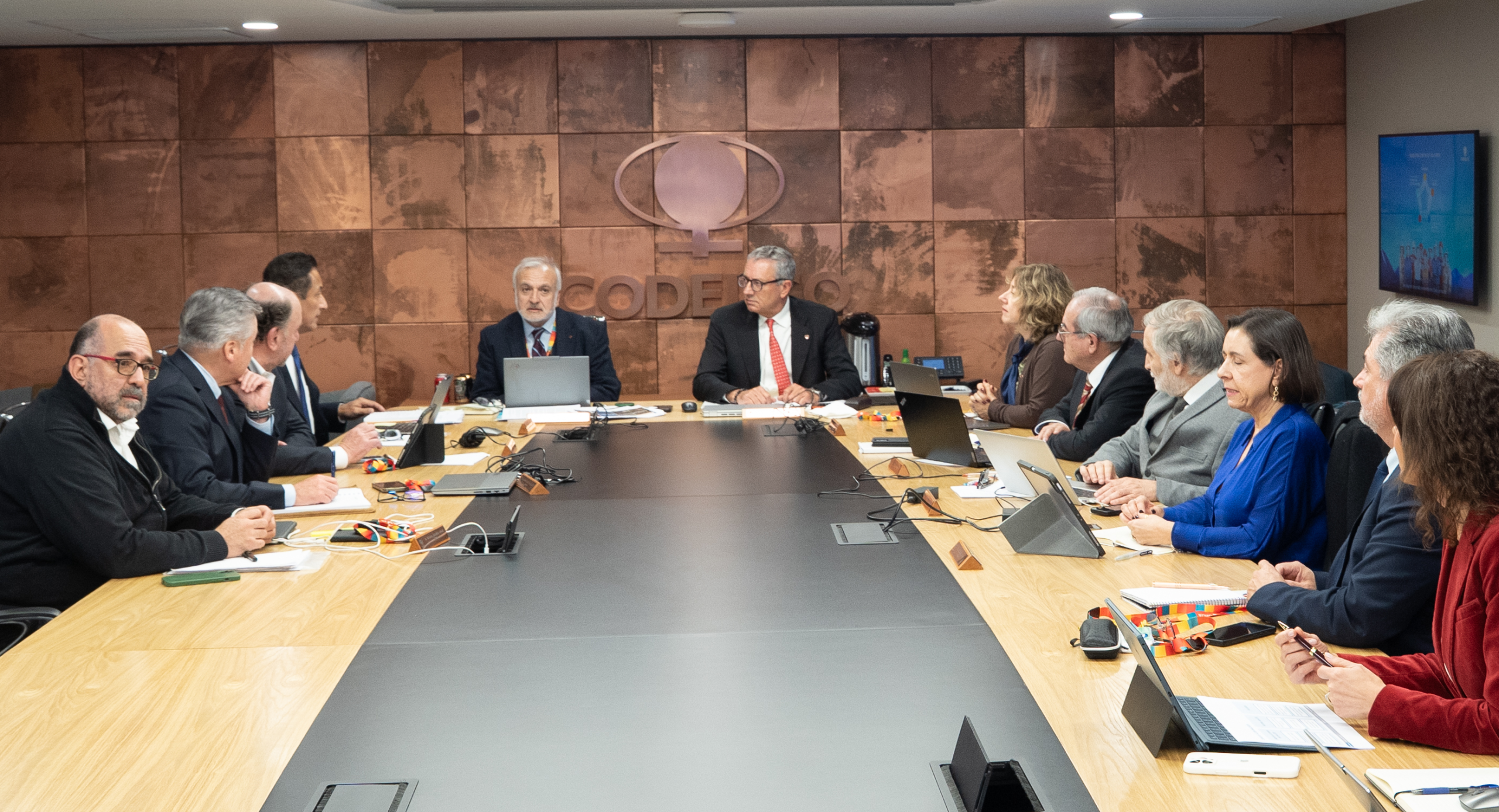 Bernardo Fontaine encabeza su primer directorio en Codelco con foco en maximizar aportes al Estado sin aumentar la deuda
