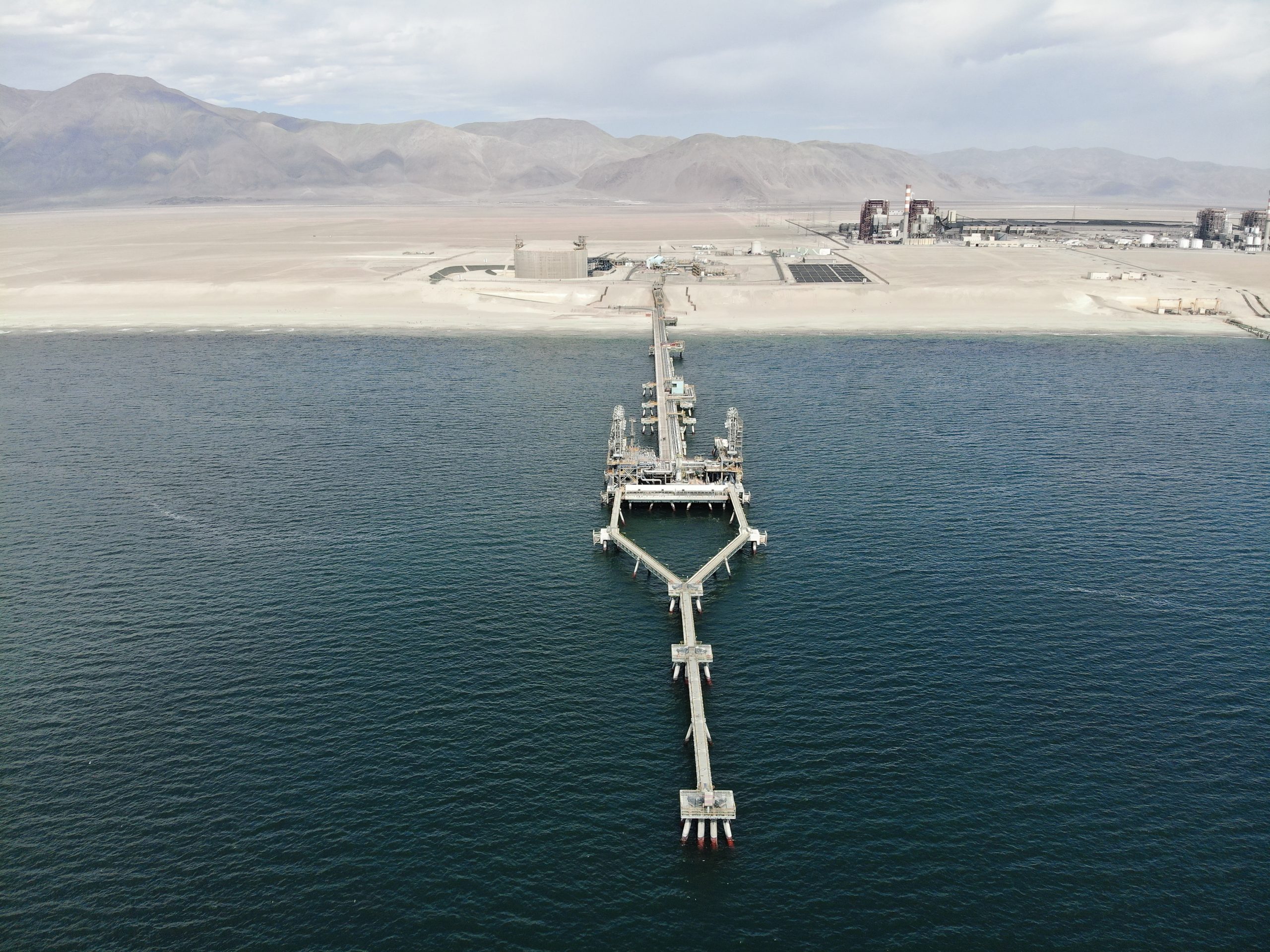 Terminal GNL Mejillones renueva certificación  clave para su operación