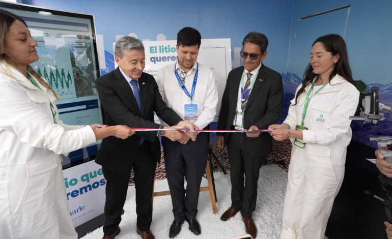 Albemarle abre al público plataforma de monitoreo ambiental del Salar de Atacama