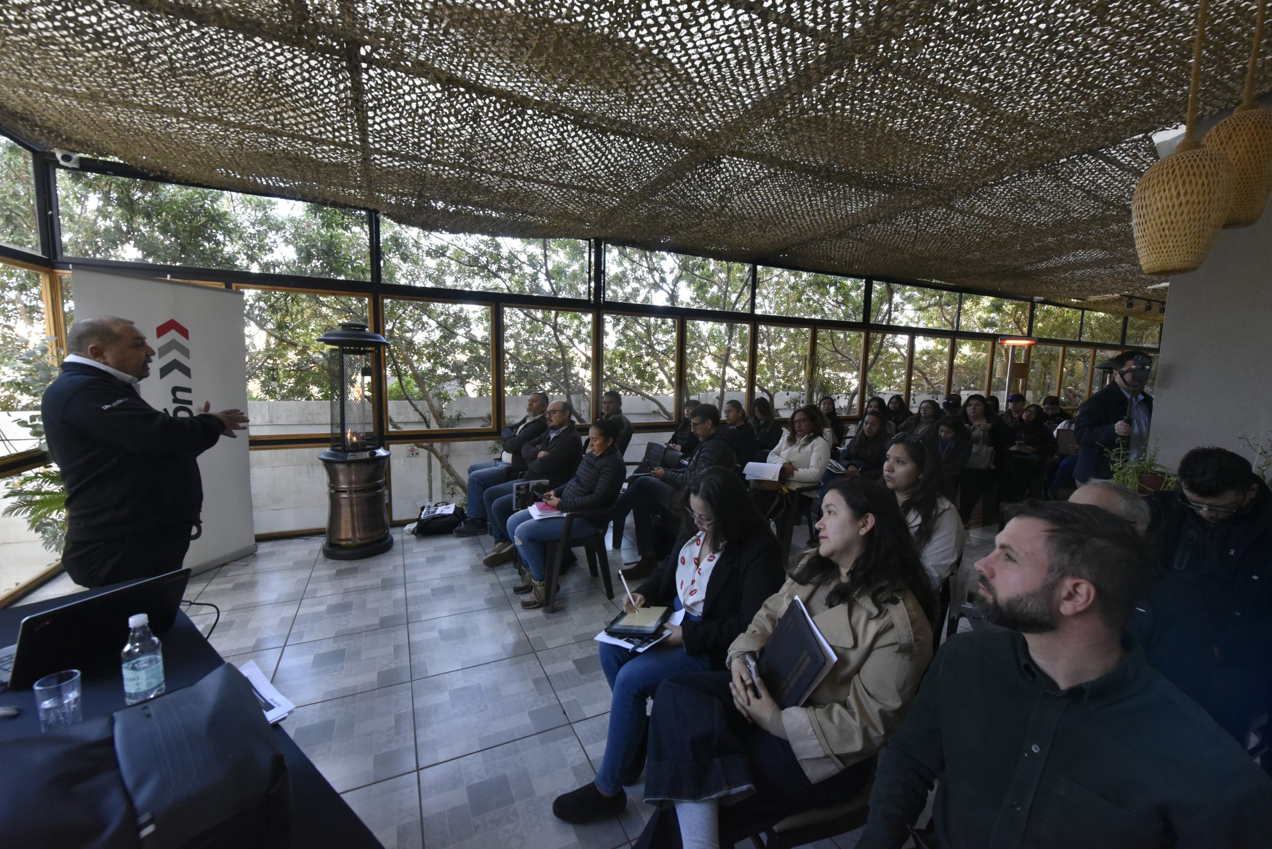 57 microempresas de la región fortalecen competencias en programa de desarrollo de proveedores de minera El Abra