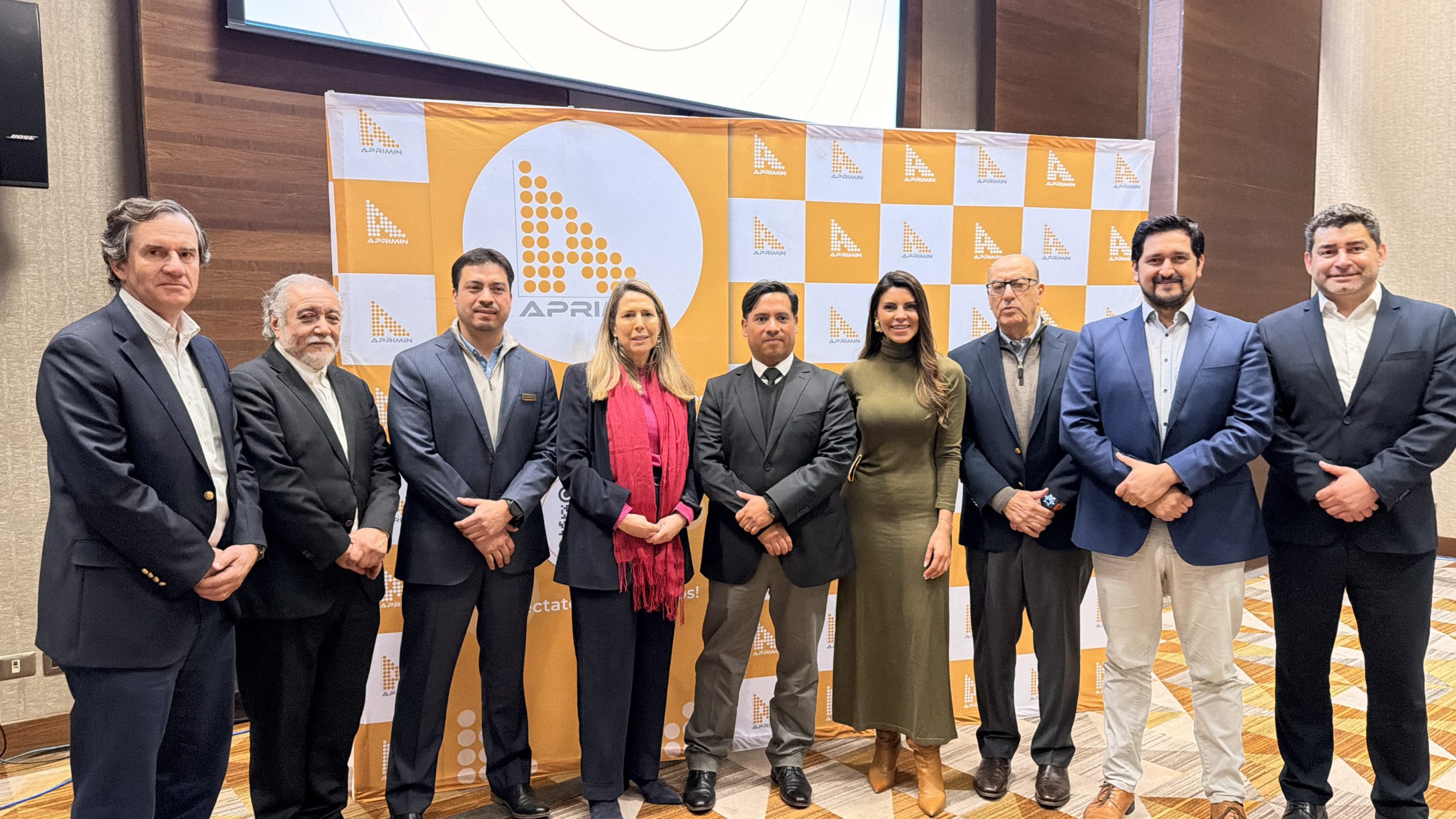 Kinross presentó ante APRIMIN proyecto Lobo-Marte