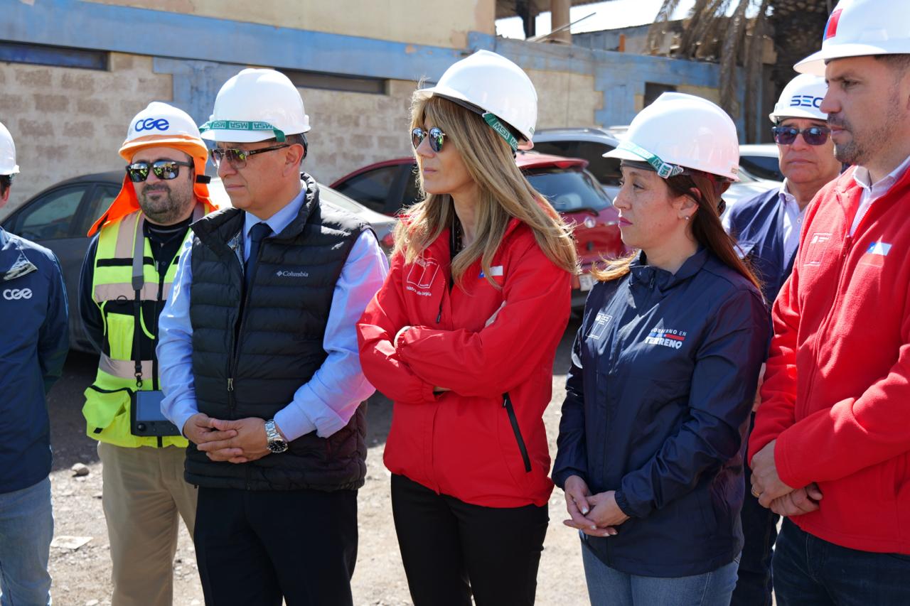 Ministra de Energía verifica en terreno      operación del sistema eléctrico y trabajos de recuperación en Antofagasta